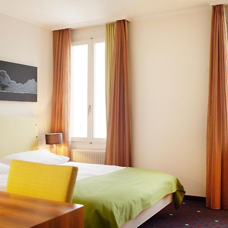 Seehotel Gotthard Веггис Номер фото